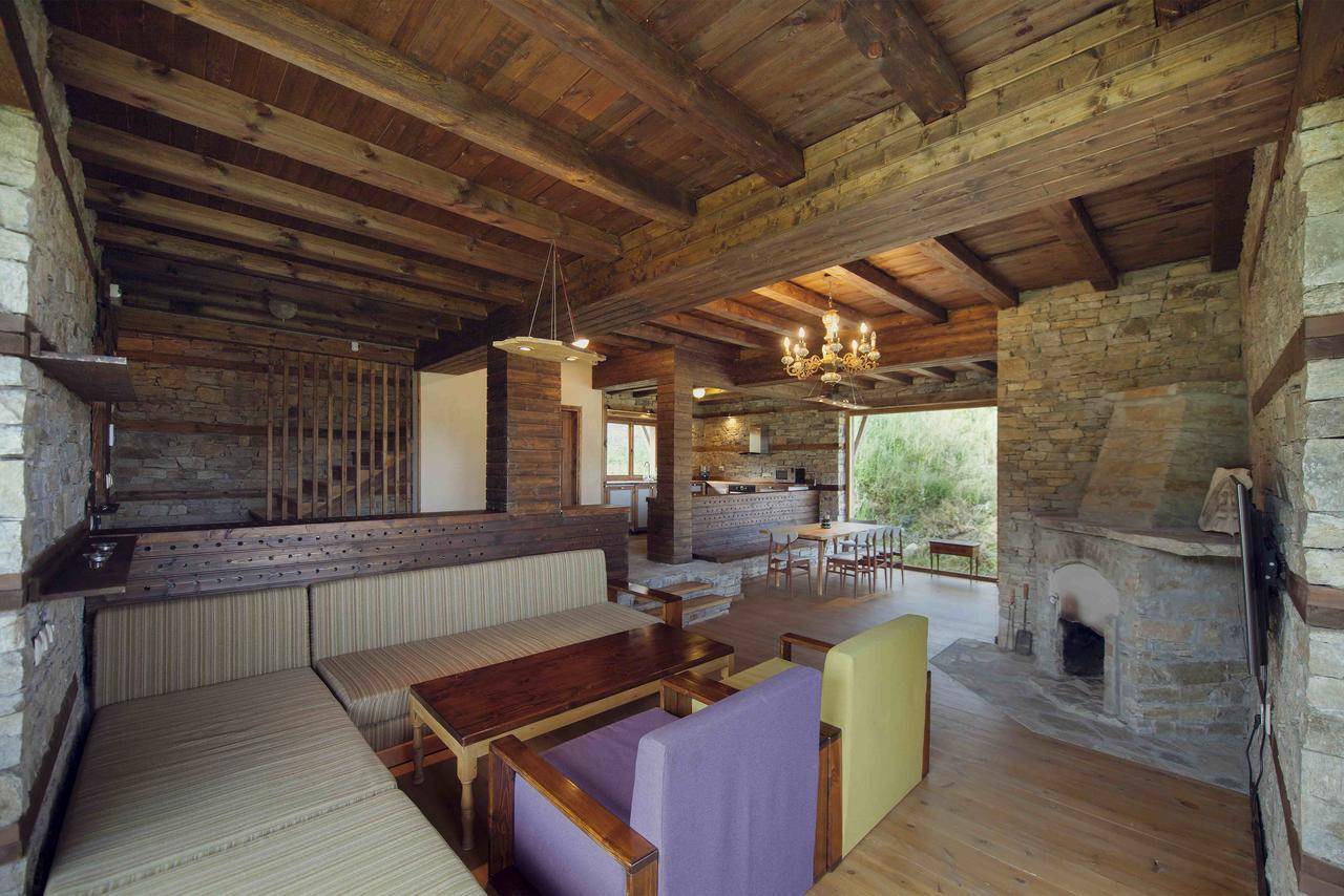 Leshten Guest Homes Exterior foto
